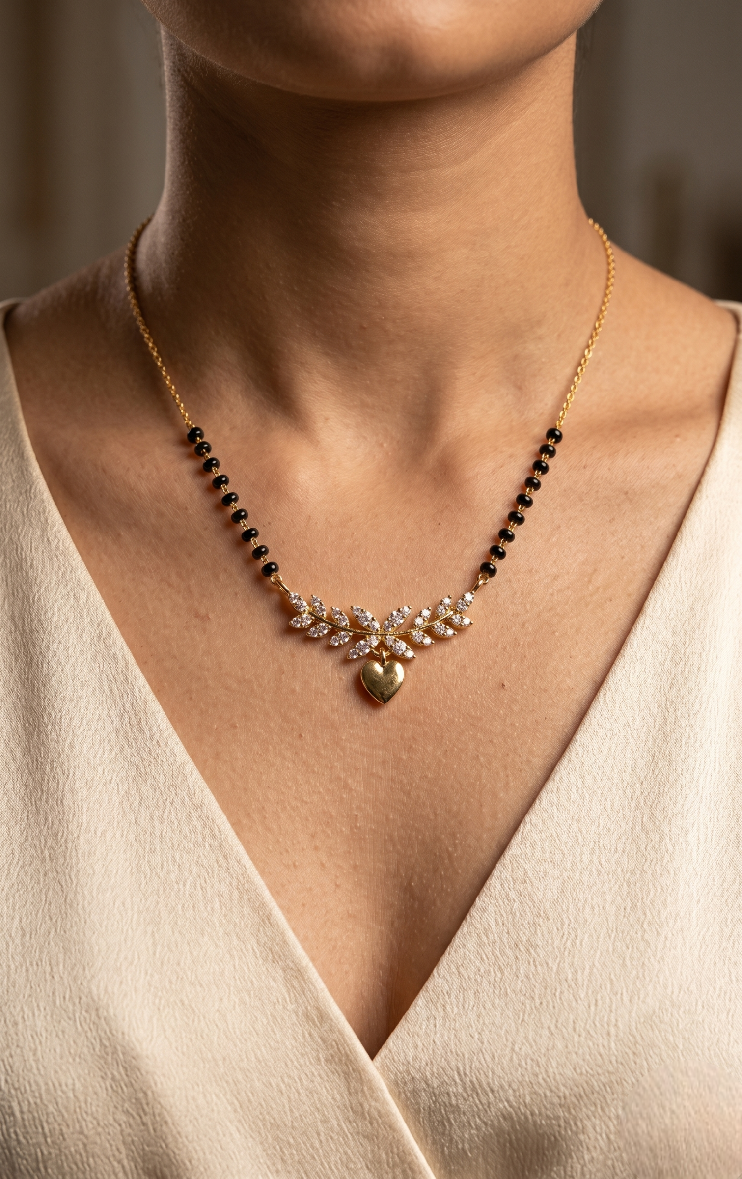 Nora mangalsutra