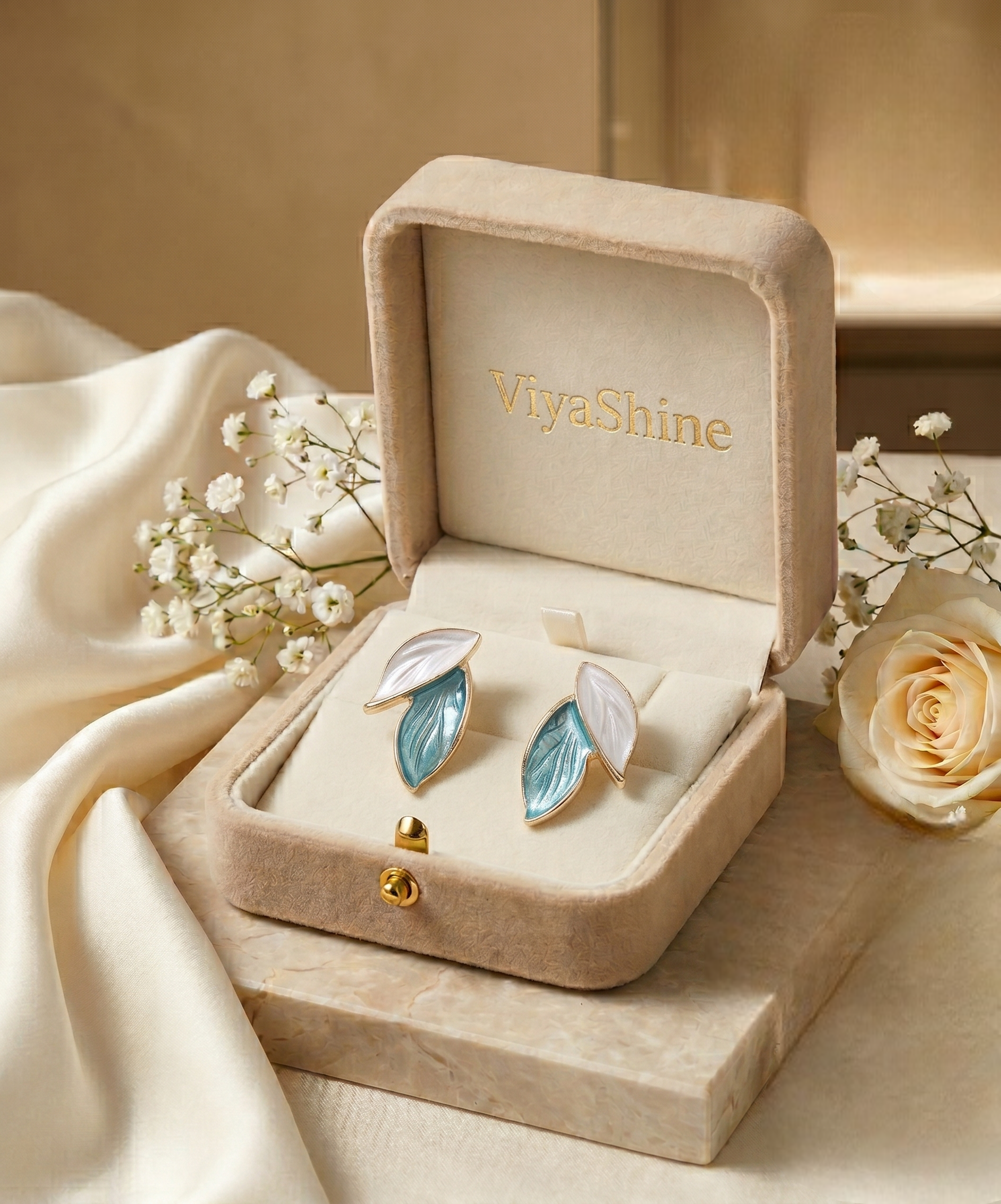 Dual Petal Leaf Stud Earrings