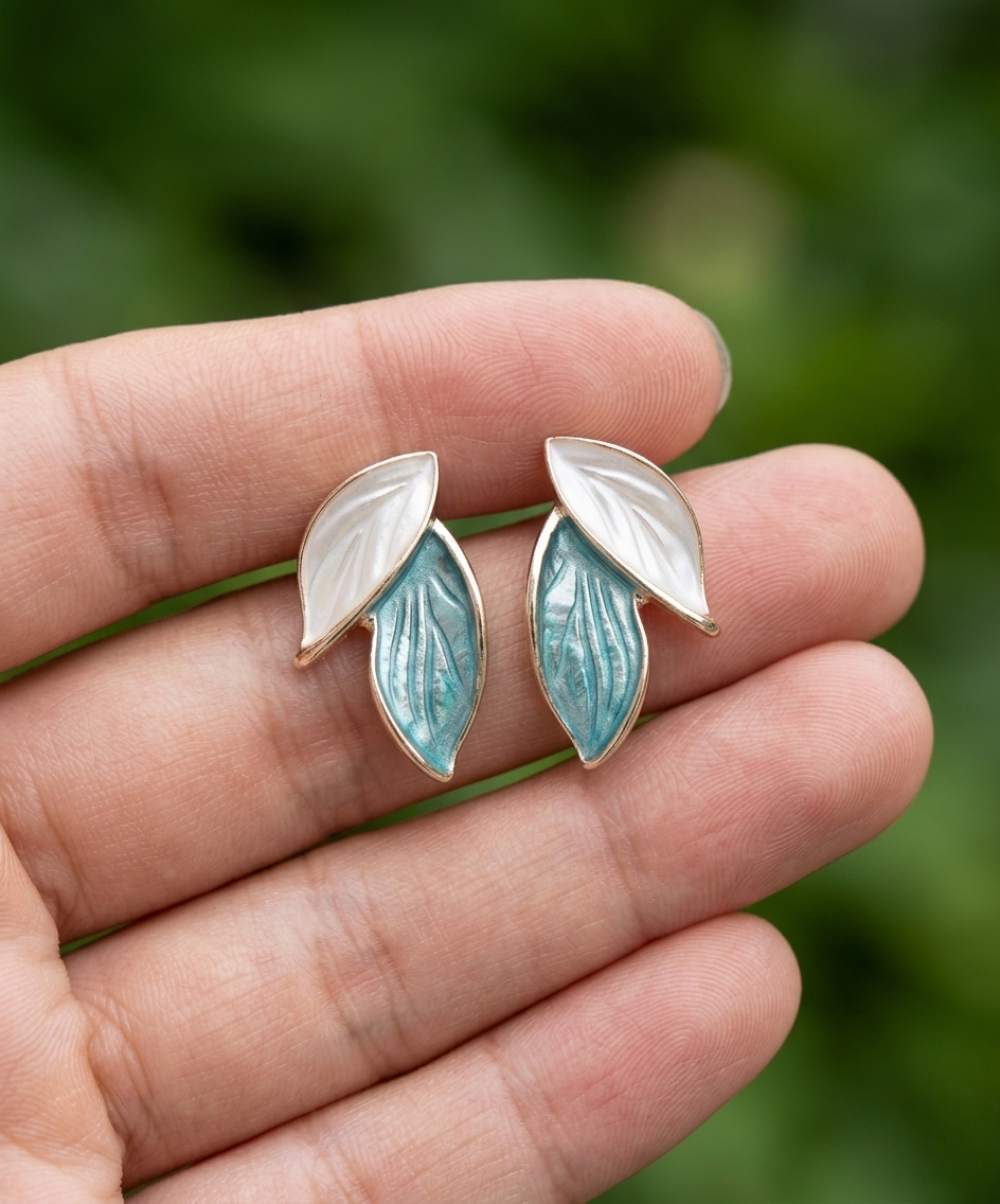 Dual Petal Leaf Stud Earrings